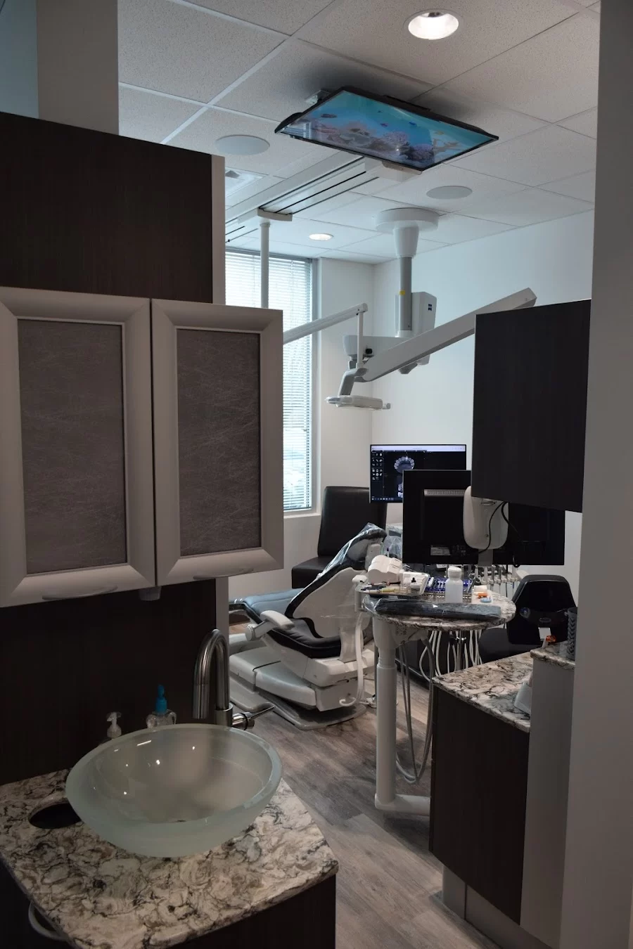 Elite Endodontics Picture 9
