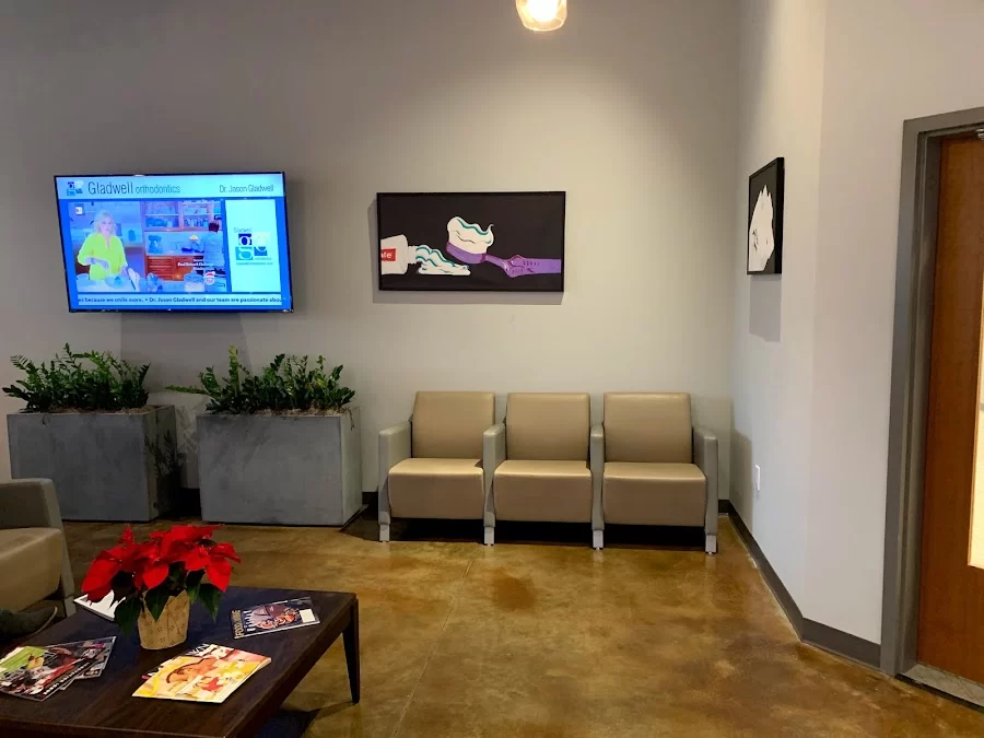 Gladwell Orthodontics Picture 3