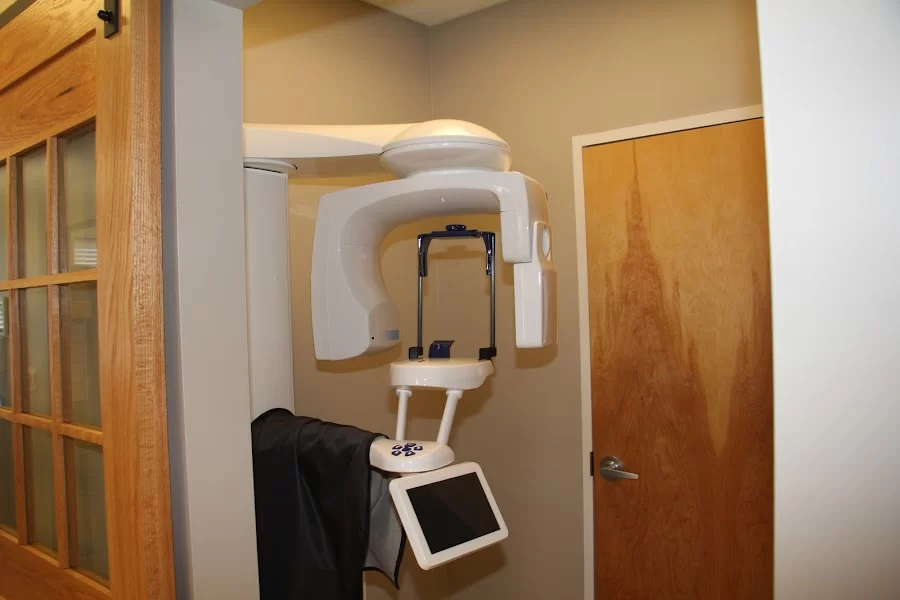 Chapman Implant & Comprehensive Dentistry Picture 4
