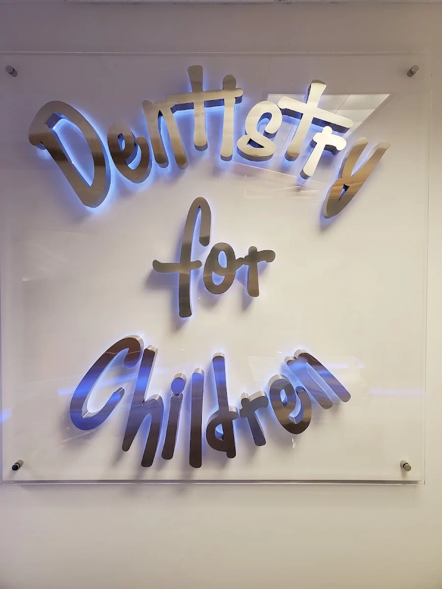 Dentistry For Children Sandy: Rooklidge Erik DDS Picture 5
