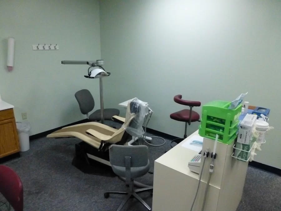 Donald F Bowen DDS & Associates Inc Picture 1