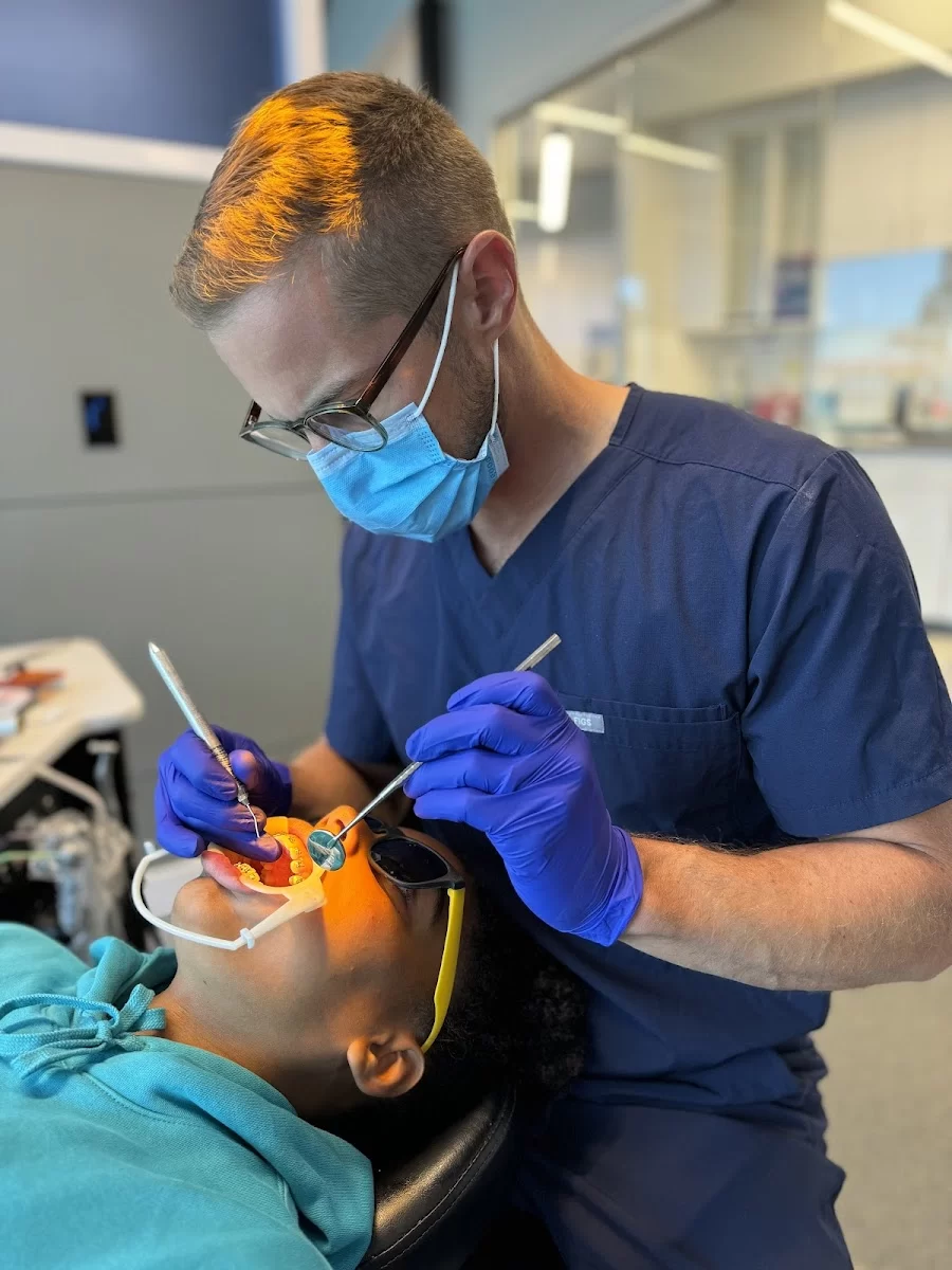 Hollevoet & Welk Orthodontics Picture 2