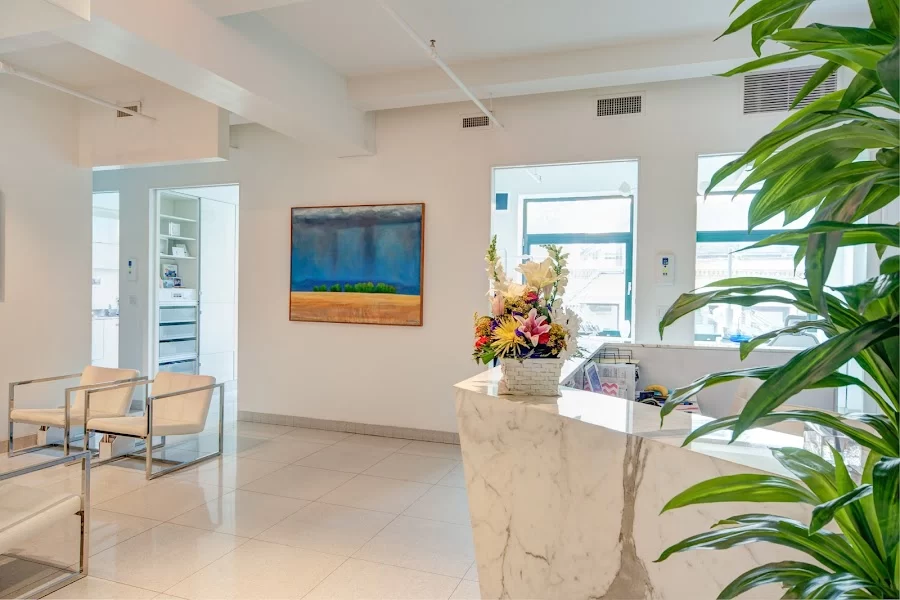 NoHo Dental - Dr. Stanton Young Picture 9