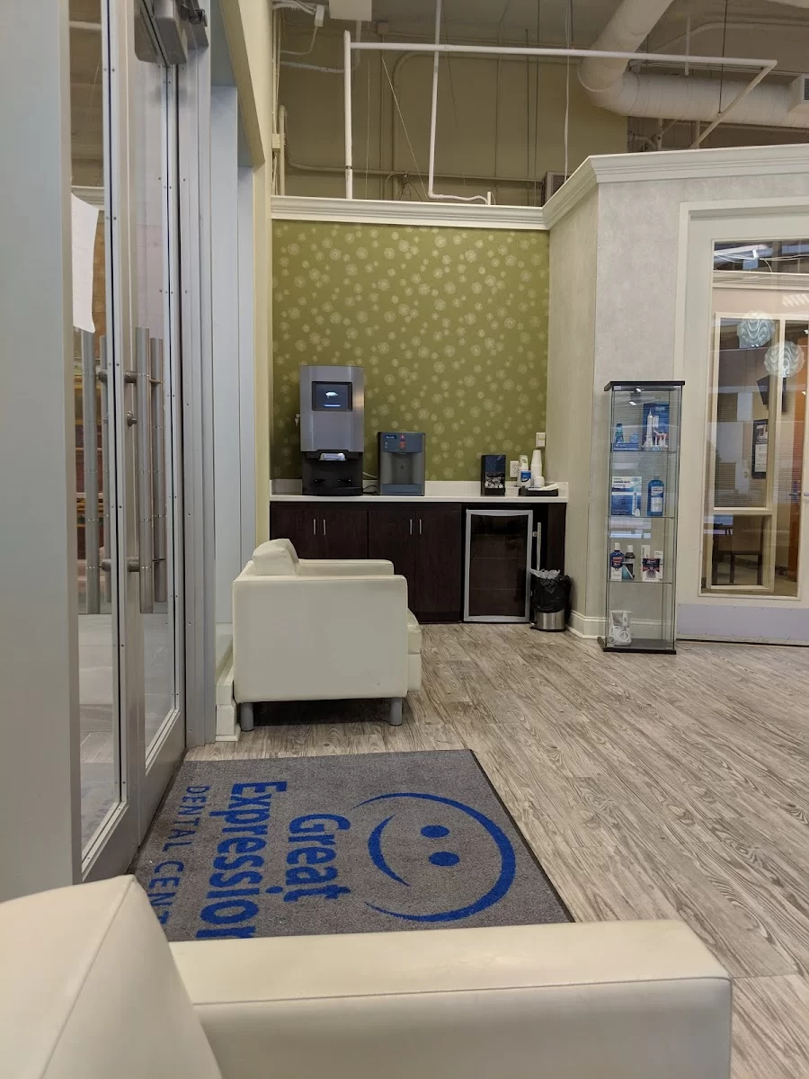 Great Expressions Dental Centers - Midtown Picture 4
