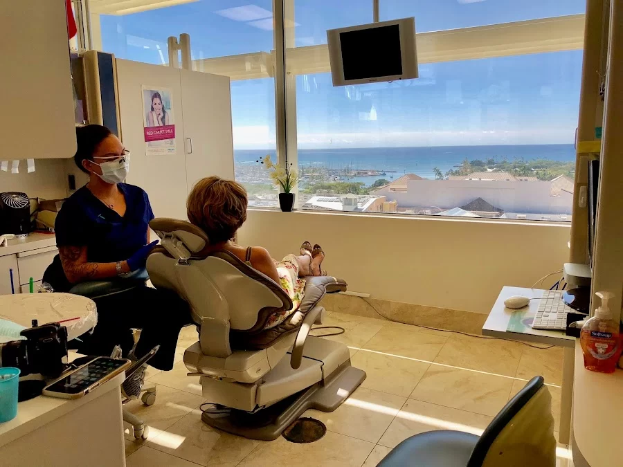 Terence Q. L. Young, DDS, Inc Picture 3