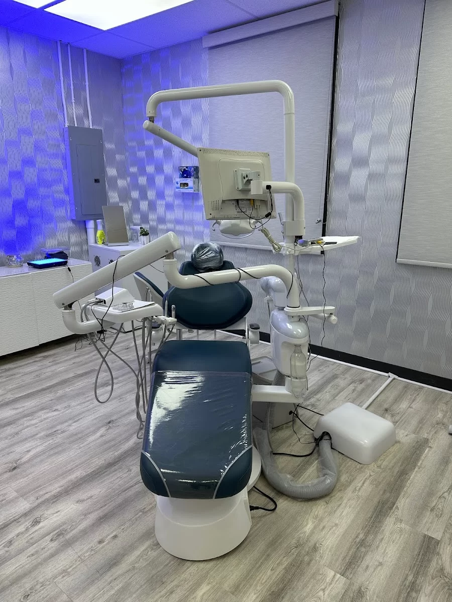 Design Your Smile Inc / Digital Cosmetology Picture 8