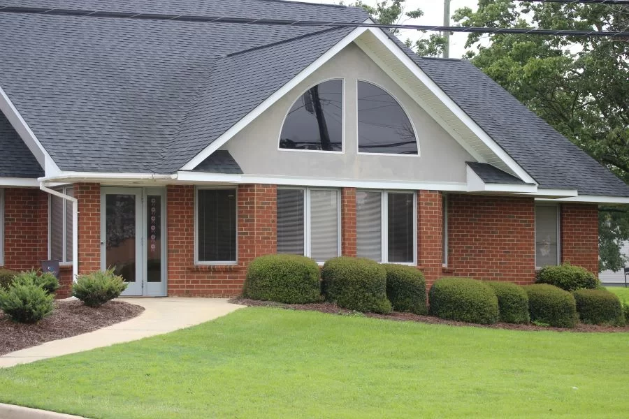 Edwards and Garrett Orthodontists Picture 1