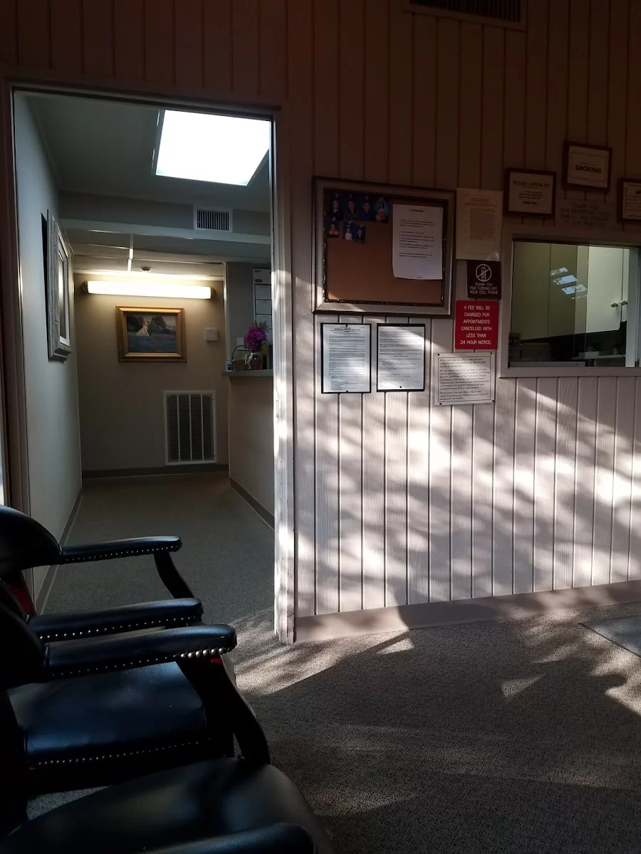 Dr. Dwight Hirsch DDS Picture 1