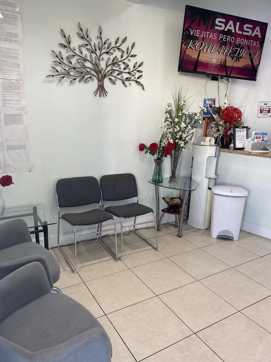 Su Dentista Latino Picture 8