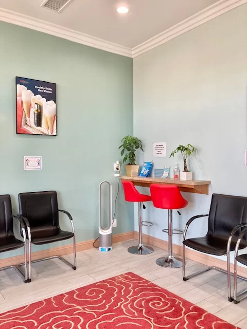 Nova Dental General & Implant Picture 1