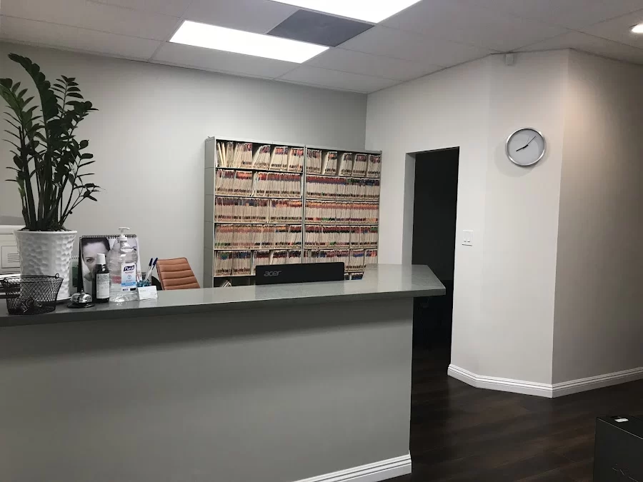 Del Amo Dental Care Picture 1
