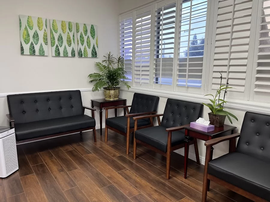 Del Amo Dental Care Picture 4