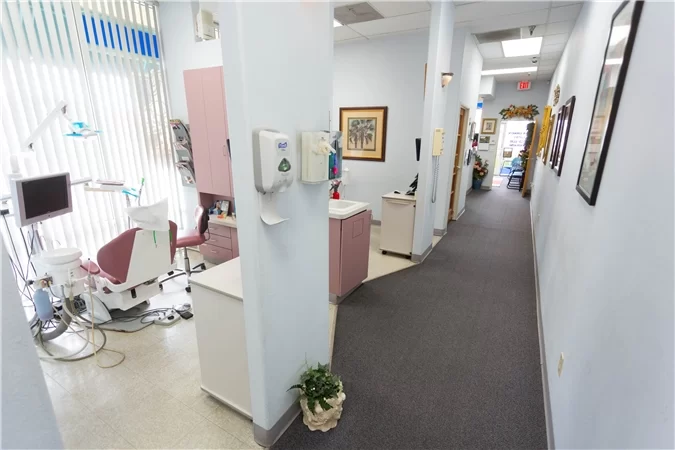 Dr. David B. Lee Dentist Picture 2