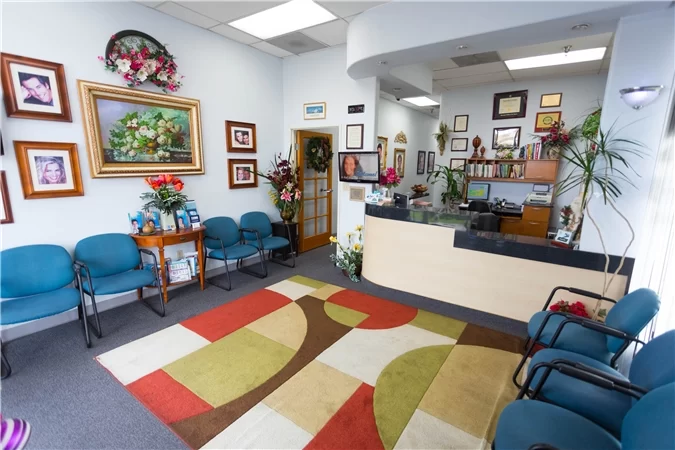 Dr. David B. Lee Dentist Picture 3