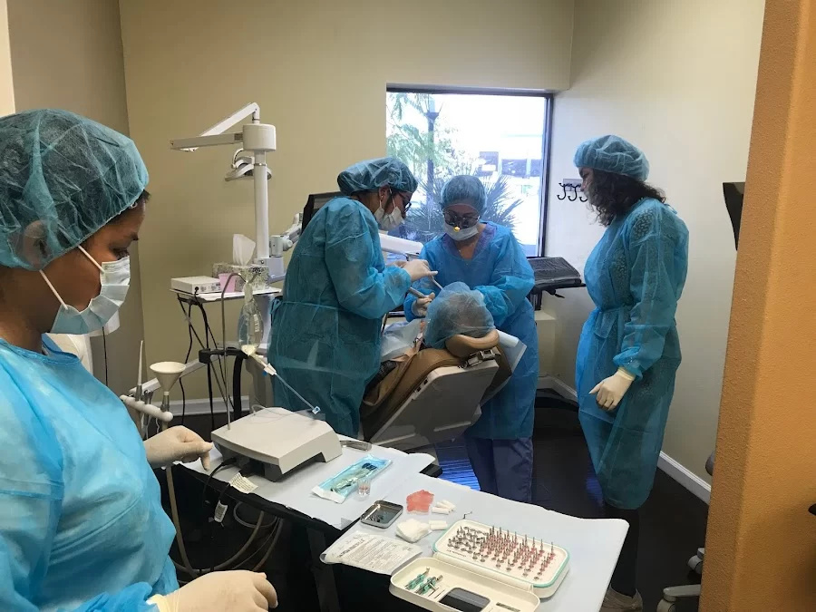 DR. URRUTIA DDS FAMILY DENTIST & IMPLANT CENTER Picture 4