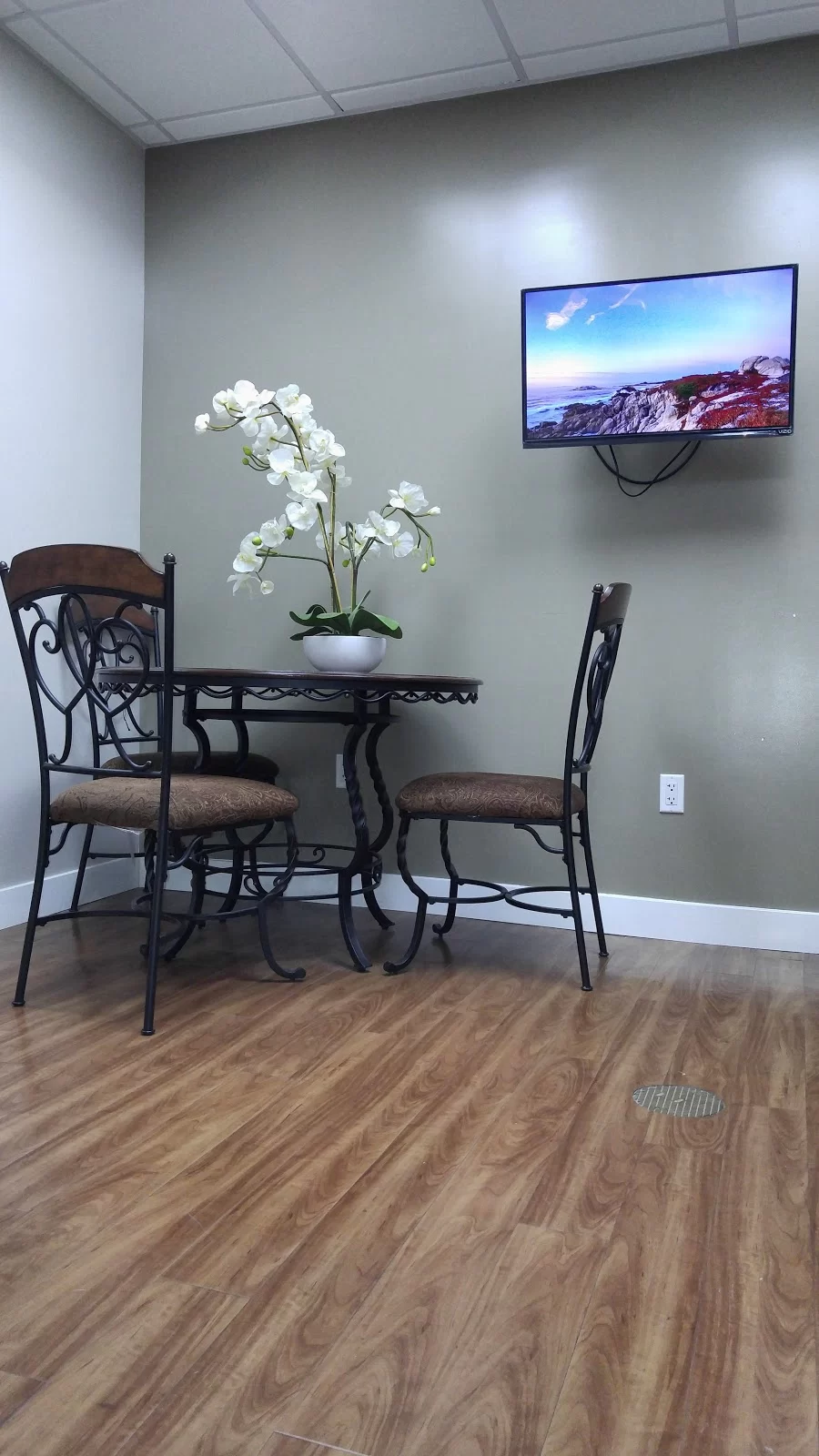 James W. Mellert DDS and Associates Picture 9