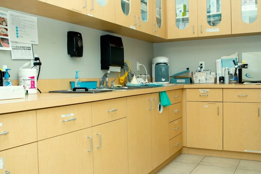 Albion Dental by Dr. Azucena Taon Picture 4