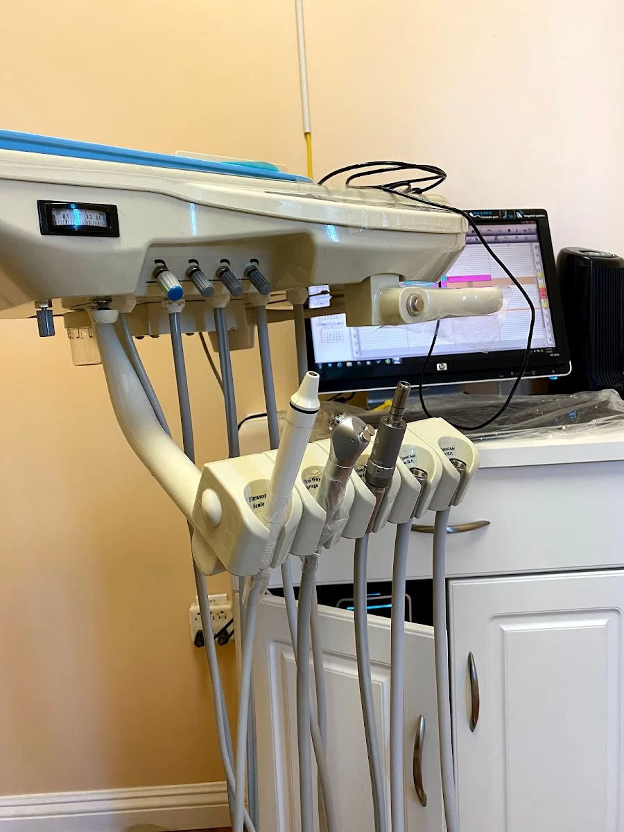 Dentist (DENTISTA)罗兰岗牙医牙科標準齒科醫院 Picture 10
