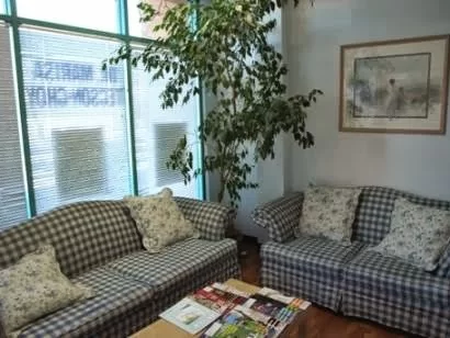 Benjamin & Marisa Choy Dental Office Picture 4