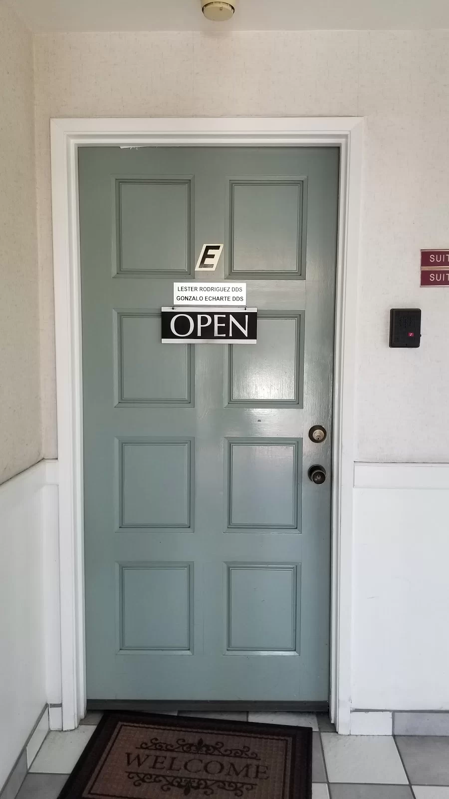 Gonzalo Echarte, DDS - Covina Dentist Cosmetic and Family Dentistry Picture 2