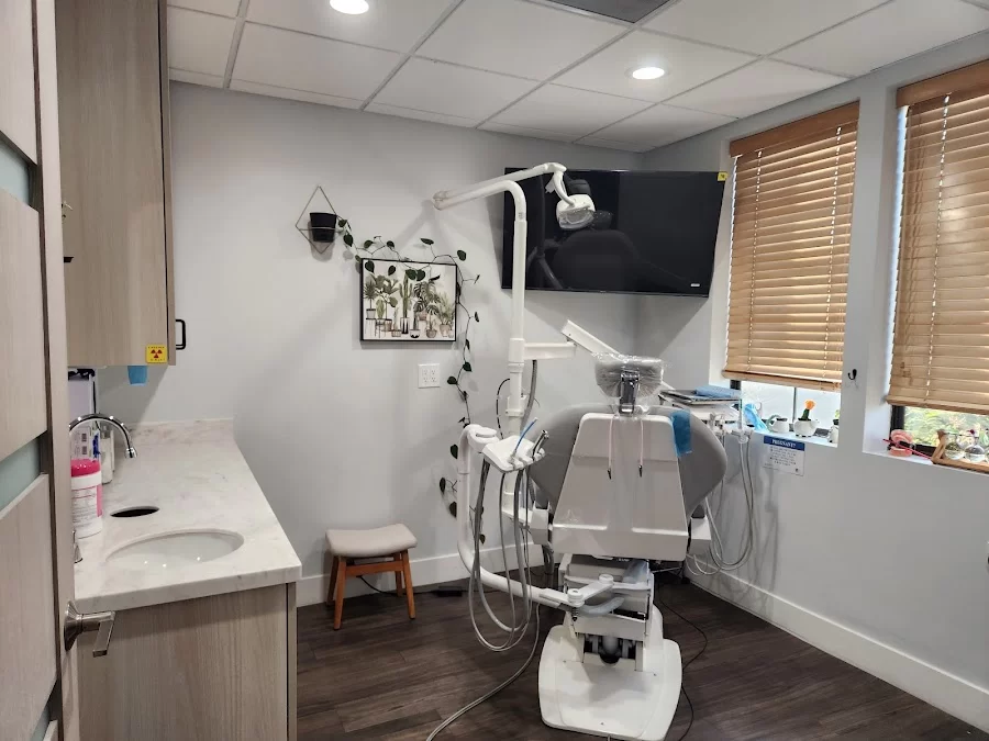 Chatsworth Family Dental Group Picture 3