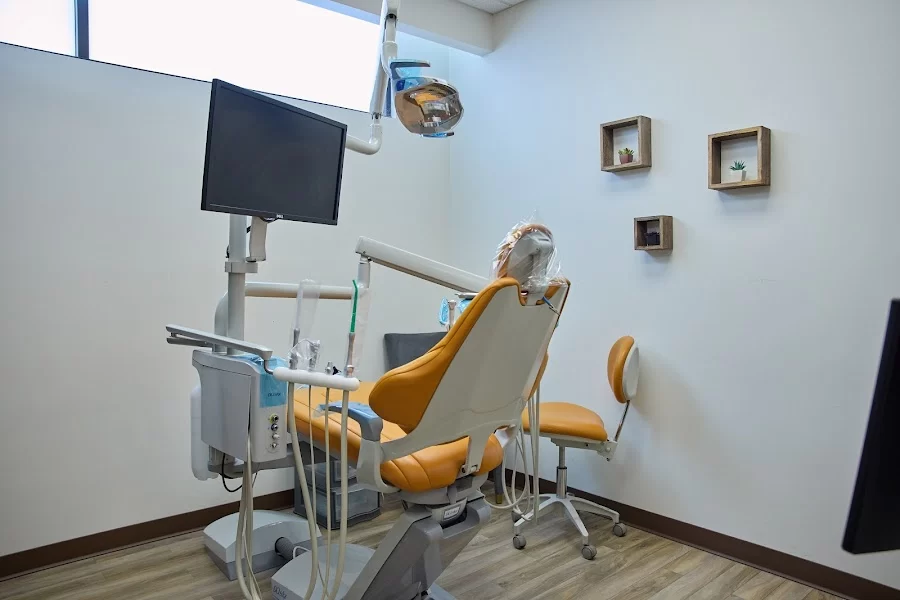 Care Dental Center Picture 3