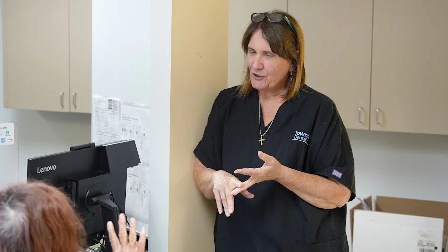 Towncare Dental of Fort Myers Picture 2