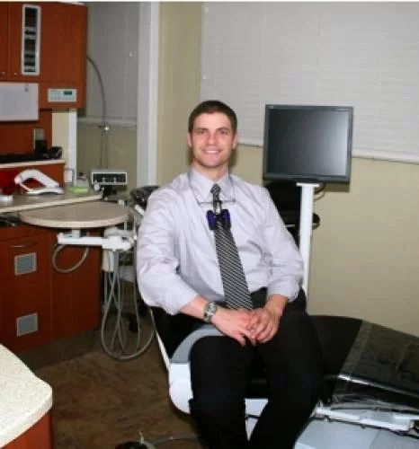 Salt Lake Dental Care - Clint Blackwood DDS Picture 1