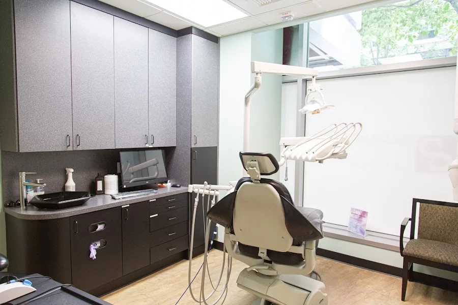 Paramount Dental Center Picture 8