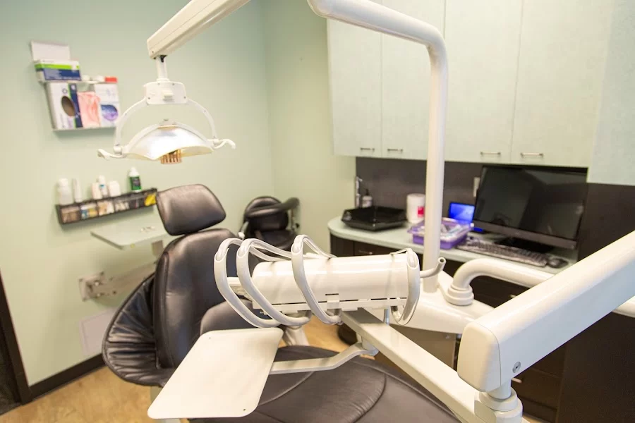 Paramount Dental Center Picture 1