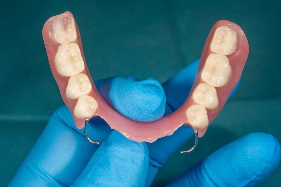 All Smiles Family Dentistry - Dentures, Extractions, Dental Implants, Quick Dentures Picture 9