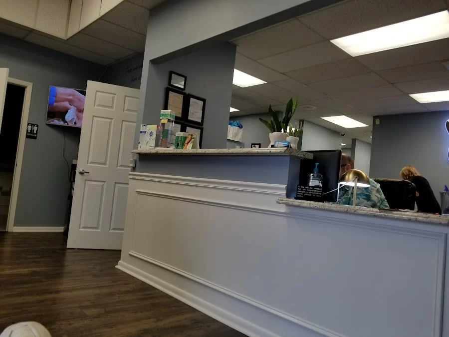 Family Dental of Fort Myers Picture 2