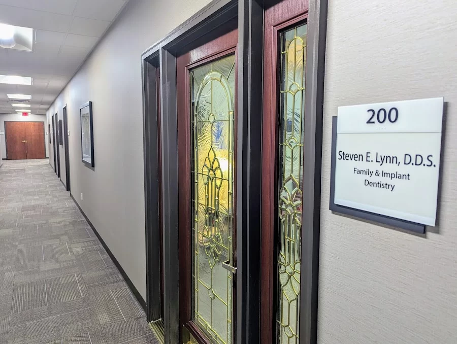 Steven E. Lynn, DDS Picture 8