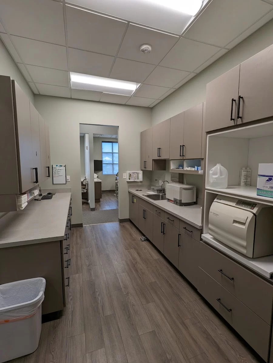 Utah Periodontal Specialists South Jordan Picture 2