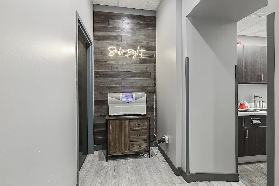 Hyde Park Smile Studio Picture 4