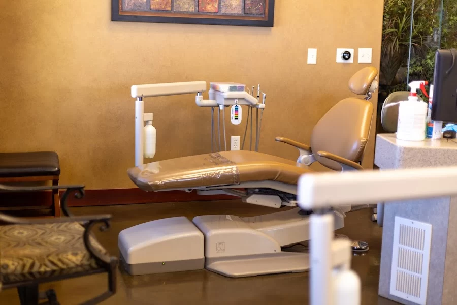 Glen C. Bills Family Orthodontic Specialist- Glen C. Bills, DMD Picture 3