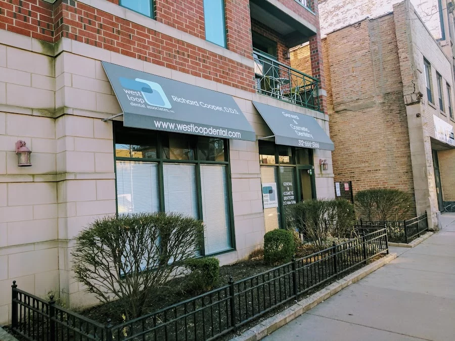West Loop Dental Associates Picture 1