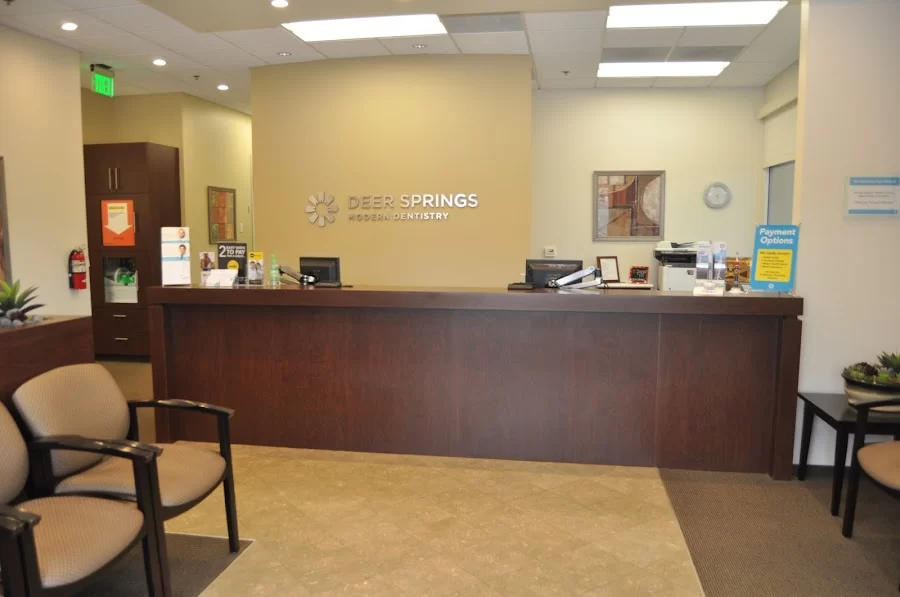 Deer Springs Modern Dentistry Picture 1
