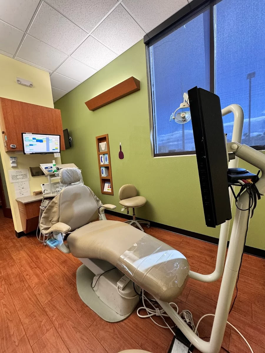 Hi-Tech Dental Care Picture 7