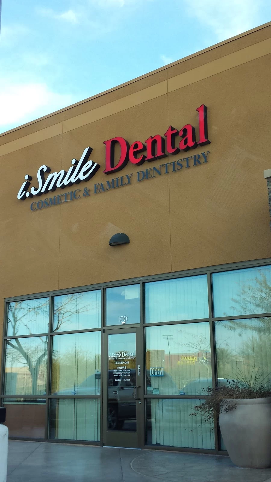 i.Smile Dental Picture 3