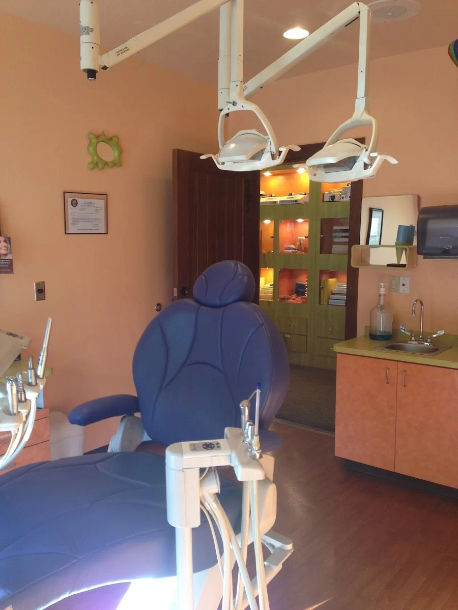 Dental Implant Institute Picture 3