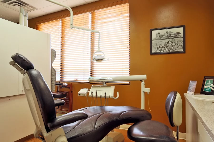 Abundant Dental Care of Sandy Picture 2