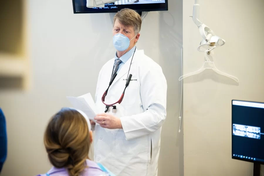 David Roach, DDS Picture 1