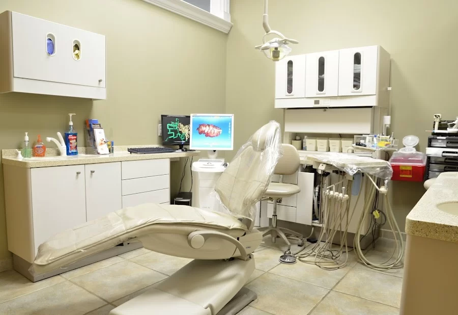 Lane & Associates Family Dentistry - Cary St. Charles Picture 5