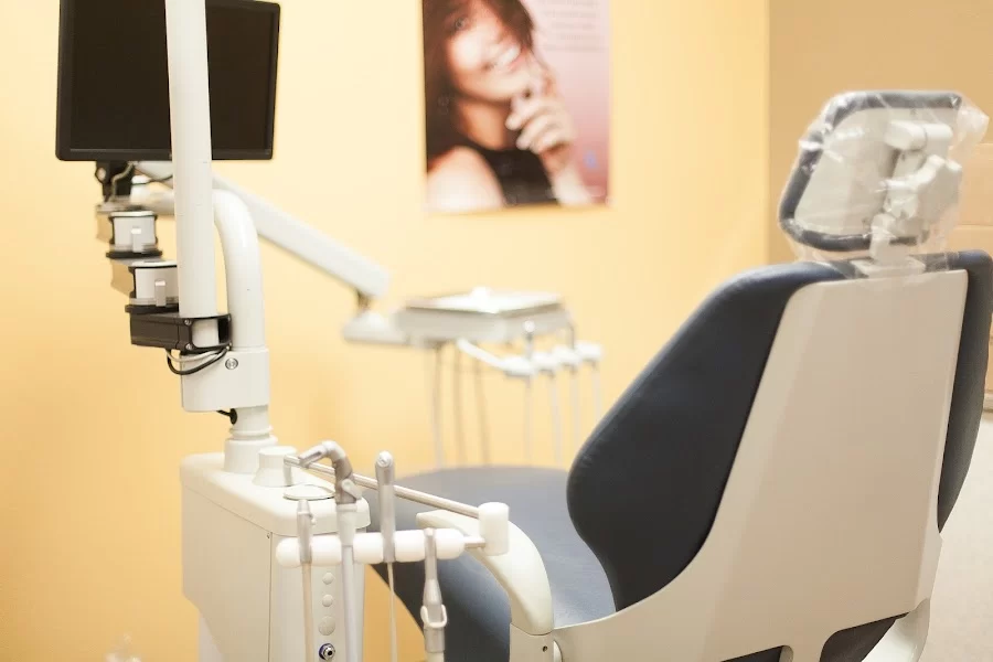 Town Square Dental & Orthodontics Picture 4