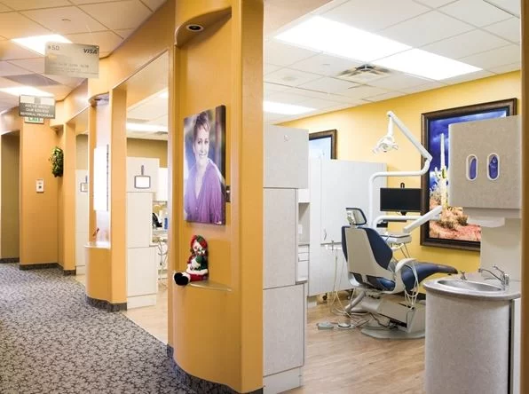 Town Square Dental & Orthodontics Picture 1
