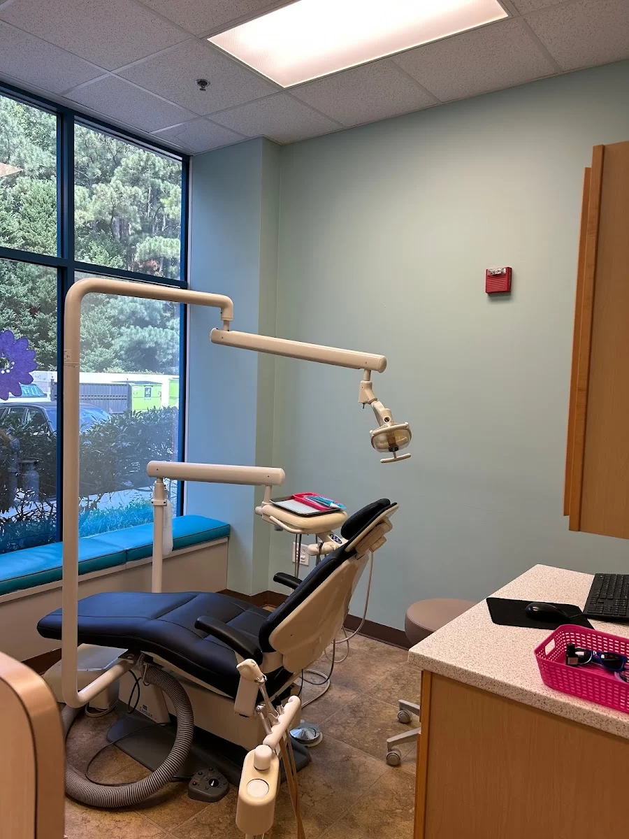 Bhat & Associates Children's Dentistry Picture 7