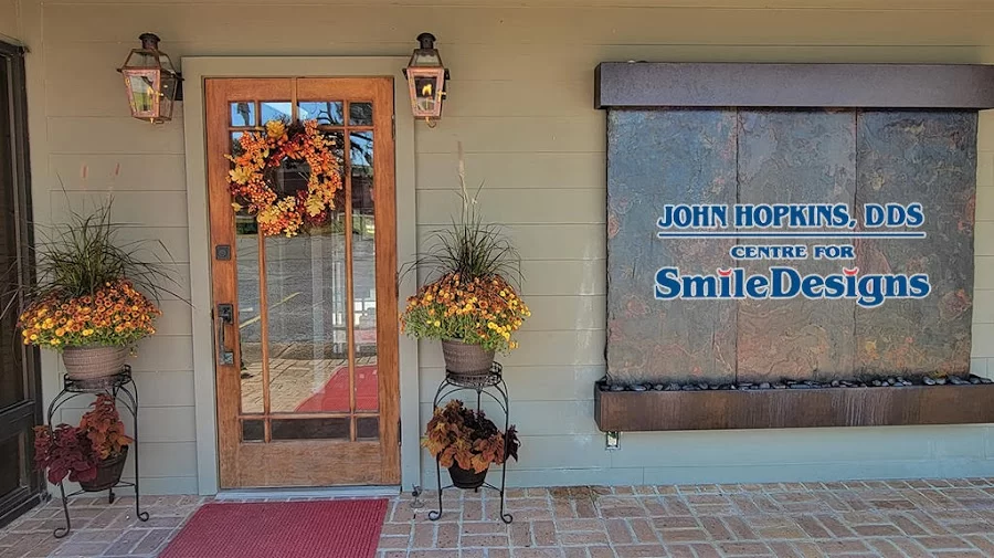 John Hopkins, DDS - Centre for Smile Designs Picture 4