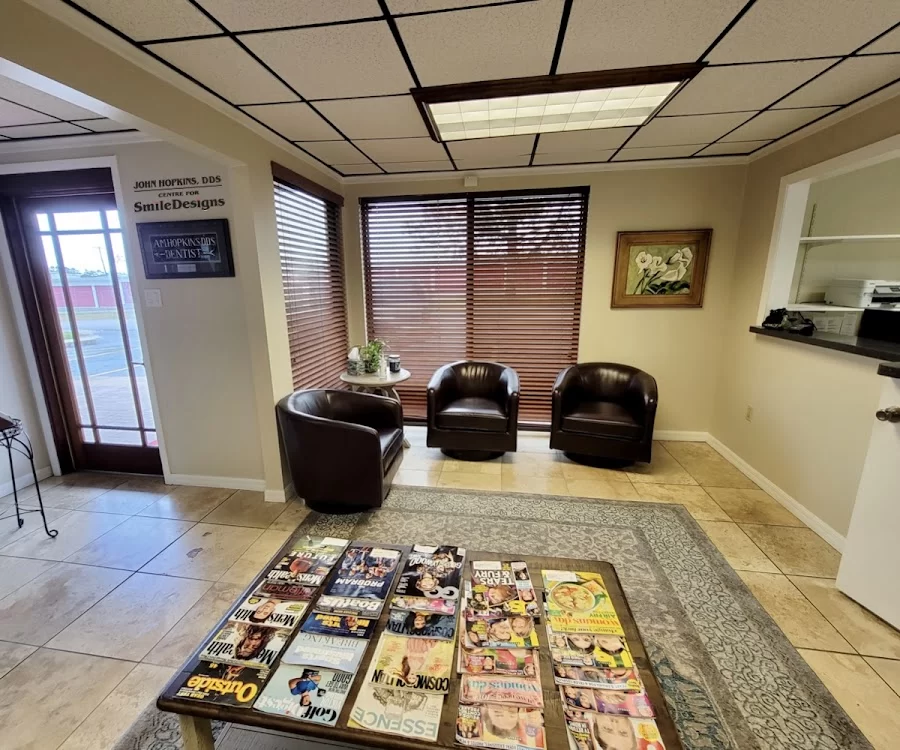 John Hopkins, DDS - Centre for Smile Designs Picture 8