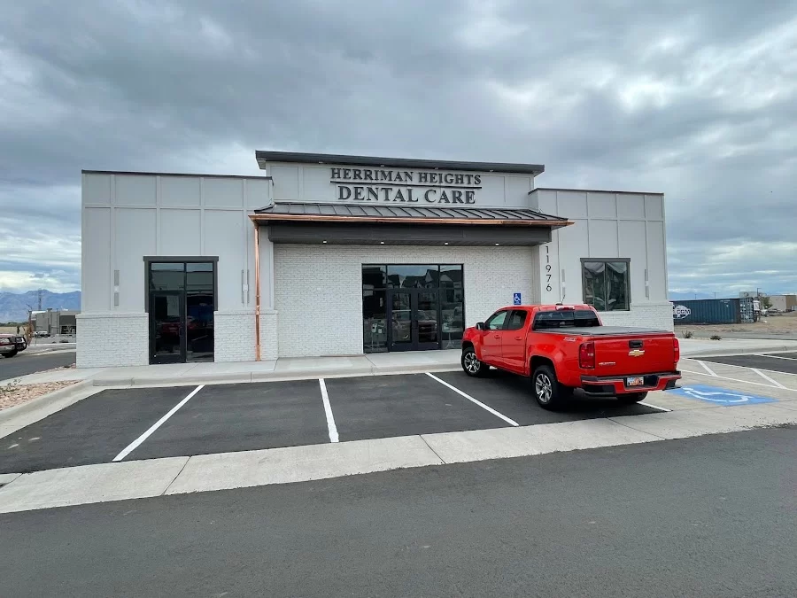 Herriman Heights Dental Care Picture 4